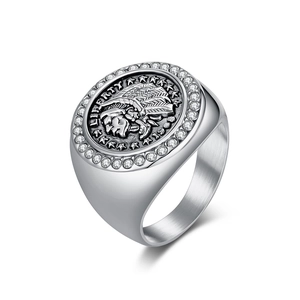 Bague pour homme en acier avec pièce tête indienne et contour en zircons brillants