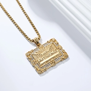 Collar con colgante La Última Cena dorado con marco barroco de circonitas y cadena box