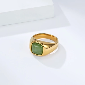 Minimalist gold-plated stainless steel ring featuring a square green cat-eye gemstone