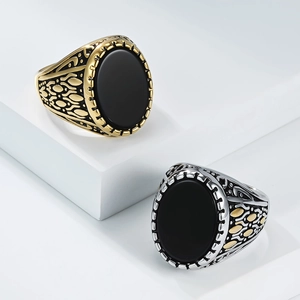 Bagues vintage classiques pour hommes en acier titane avec onyx noir en or et argent