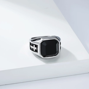 Vintage gothic men's ring with black square gemstone and side cross cutout patterns