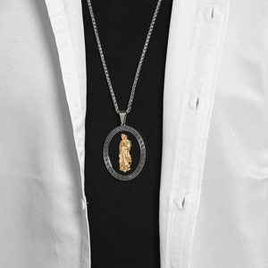 Religiöse Jungfrau Maria Halskette in Gold und Silber mit griechischem Schlüsselmuster