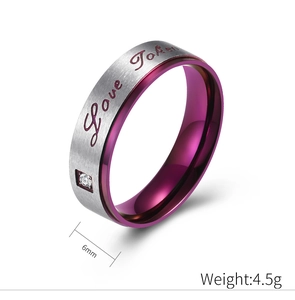 Détail de bague 6mm bicolore en acier inoxydable avec gravure Forever Love et zircon