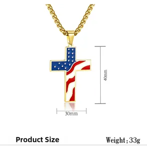 Détail du collier croix en acier doré avec drapeau américain et dimensions précises