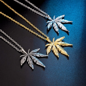 Collier Pendentif Feuille d'érable Hip Hop Alliage Acier Inoxydable Chaîne Forçat Bijoux Streetwear Pour Hommes Femmes Unisexe