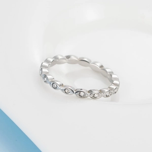 Anillo de Eternidad de Acero Inoxidable Oro Rosa con Strass Marquise para Mujer Joyería de Dedo Estilo Literario Elegante