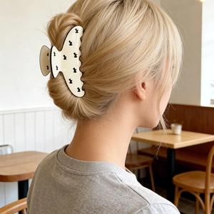 Elegant cream white dog pattern hair claw clip for women's daily hairstyling