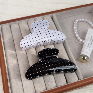 French Vintage Polka Dot Hair Claw Clip For Women Sweet Black White PVC Shark Clip Large Hair Catch Barrette Daily Hair Accessory