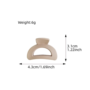 Matte beige hollow hair claw clip dimensions 4.3x3.1cm lightweight 6g styling accessory