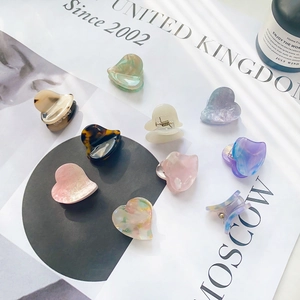 Sweet Acetate Heart Hair Claw Clip Mini Marble Shell Pattern Decorative Hair Accessories For Women Girls Everyday Styling