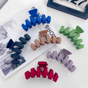 Large Matte Hair Claw Clip Minimalist Geometric Shark Clip For Women Thick Hair Fashion Styling Accessories Gift