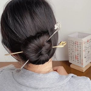 Chinese style metal cloud hairpins in gold and silver finish for Hanfu hairstyles