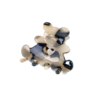 Pince à cheveux ours en acétate avec motif écaille de tortue noir et blanc et cœur évidé