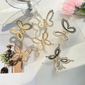 Vintage Metal Butterfly Hair Claw Clip Rhinestone Hollow Out Alloy Shark Clip For Women Elegant Party Hair Accessories