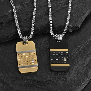 Herren Matte Titanstahl Militär-Halskette mit zweifarbiger Gold- und Schwarz-Beschichtung