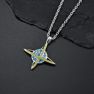 Collier planète cosmique en argent avec cristaux scintillants bleus et jaunes