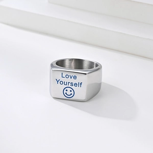 Bague chevalière carrée argentée pour homme avec texte Love Yourself bleu et smiley