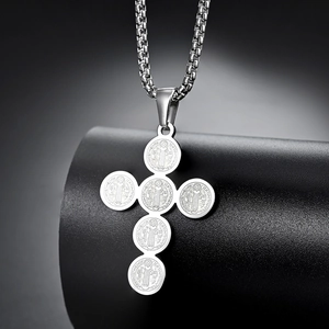 Collana con Ciondolo a Croce Medaglia San Benedetto in Acciaio Inossidabile per Uomo Donna Gioielli Religiosi Vintage
