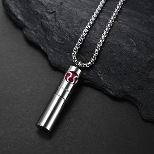 Pendente profumo costellazione Toro in acciaio titanio con finitura argento lucido