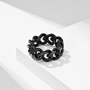 Herrenring aus schwarzem Edelstahl im Cuban Link Design für Hip-Hop und Punk-Style