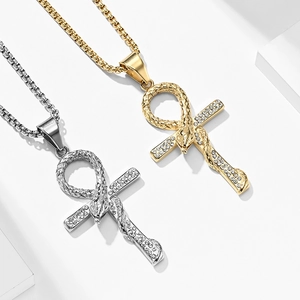 Ankh-Kreuz Anhänger Halskette mit Schlange und Zirkonia in Gold und Silber Finish