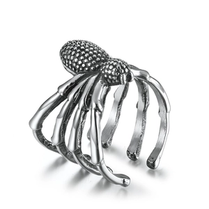Gothic vintage stainless steel spider ring with textured body and hollow leg band design