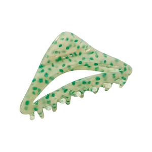 Minimalist triangle acetate hair claw with green leopard print on cream base