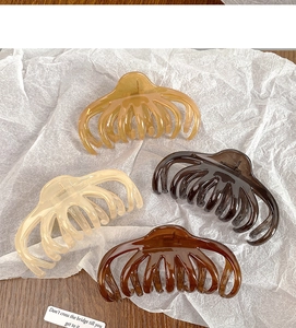 Set of four 13cm large octopus hair claws in amber, black, cream, and coffee colors