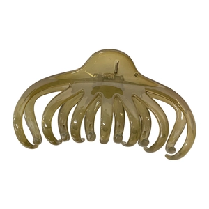 Extra large 13cm amber octopus claw clip for thick hair with strong grip design