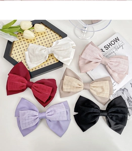 Lot de six barrettes à nœud en satin noir, blanc et bordeaux avec superposition de tulle