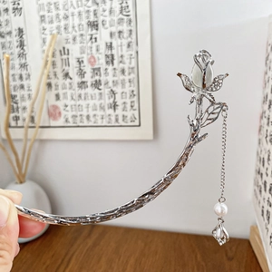 Elegante fermaglio per capelli a rosa cinese con nappe d'argento e perle per Hanfu