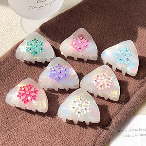 Irisierende Schneeflocke Haarkralle Clip Für Damen Weihnachten Dreieck Haarclip Mit Bunten Strasssteinen PVC Haarschmuck