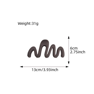 Brown oversized wave hair claw clip for thick hair, matte finish 13cm shark clip