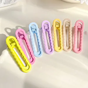 Lot de barrettes à cheveux ondulées aux tons macaron mats avec ombres douces