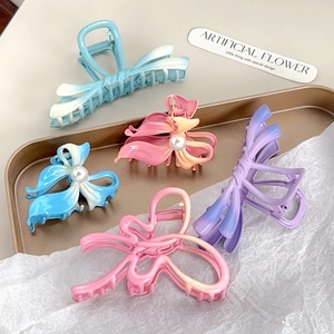 Butterfly Hair Claw Clip Alloy Metal Hollow Out Gradient Color Butterfly Shark Clip Korean Style Sweet Headwear For Women Hair Accessory