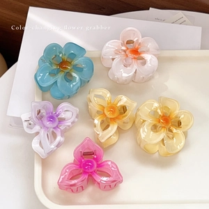 Pince à Cheveux Fleur de Frangipanier Douce Faite à Main pour Femmes Filles Acétate de Cellulose Motif Floral Accessoire Cheveux