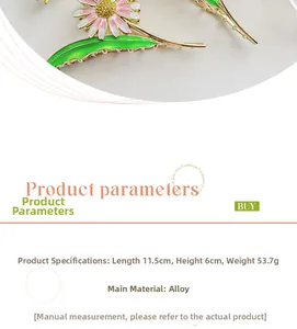 Detail of pink daisy claw clip with 11.5cm length and alloy material specifications