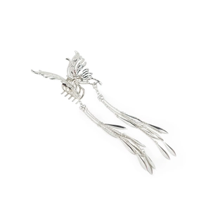 Pince à cheveux papillon argentée élégante avec de longs glands métalliques design
