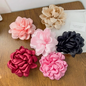 Grande Pince à Cheveux Fleur en Tissu Élégante Rose Camélia Satin Accessoires Cheveux pour Femmes Décoration Fête Mariage