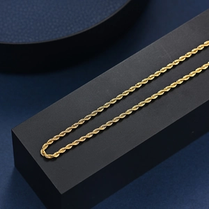 Collier chaîne corde en acier au titane plaqué or 18 carats avec texture torsadée