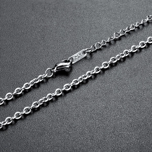 Collier chaîne en O en acier inoxydable poli argenté avec fermoir mousqueton et K14