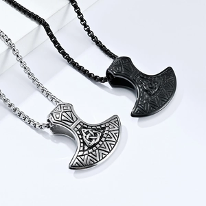 Collar de hacha de batalla vikinga nórdica en acero inoxidable plateado y negro