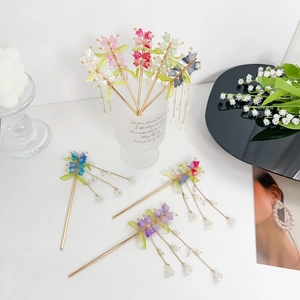 Bastoncino per Capelli con Nappina a Mughetto Stile Cinese Tradizionale in Lega e Künstliche Perle Elegante Accessori per Capelli Donna Festa
