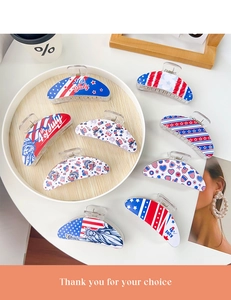 Ensemble détaillé de huit pinces à cheveux en acrylique aux motifs patriotiques des USA