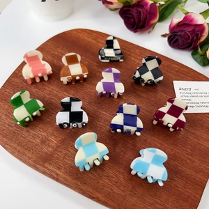 Mini Checkerboard Hair Claw Clips Vintage PVC Plaid Hair Clips For Women Girls Small Hair Accessories Daily Set