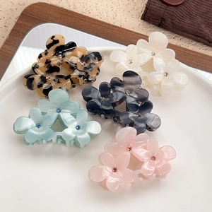 Pince à Cheveux Crabe Élégante en Acétate de Cellulose Forme de Fleur Avec Strass Accessoires de Coiffure pour Femmes
