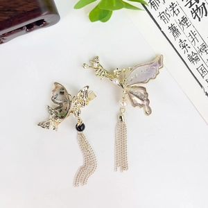 Barrettes à cheveux papillon dorées vintage chinois avec glands et perles