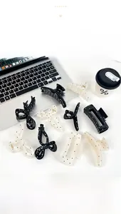 Haarklammer-Set mit Polka-Dots in Schleifenform und rechteckigem Design