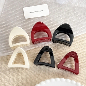 Minimaliste Triangle Creux Géométrique Pince à Cheveux Poli Plastique Pince Simple Rouge Vin Beige Noir Coiffure pour Femmes