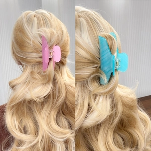 French striped acrylic shark hair claw clips for women in pink and blue marble